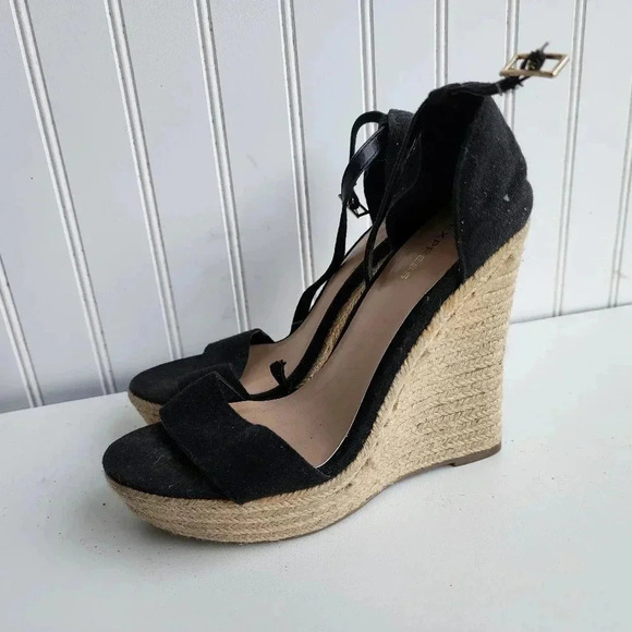 Express Womens Black Summer Platform Heel Wedges Ankle Strap Sz 6 - Picture 1 of 9